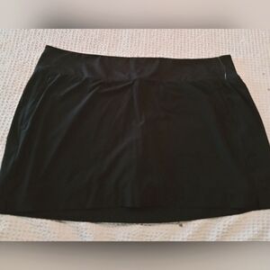 ATHLETA SIZE 26 SOHO SKORT